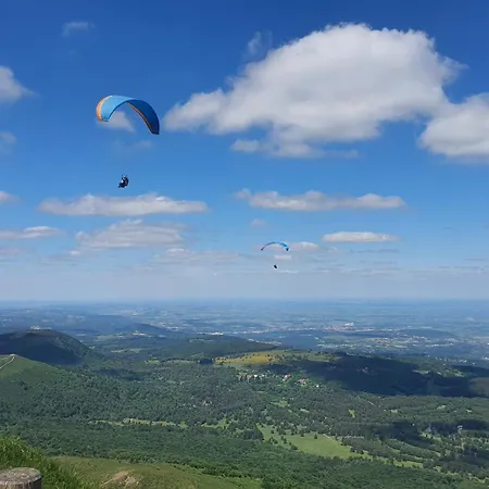 Bed & Breakfast A L'oree Des Volcans Sainte-Catherine (Puy-de-Dome)