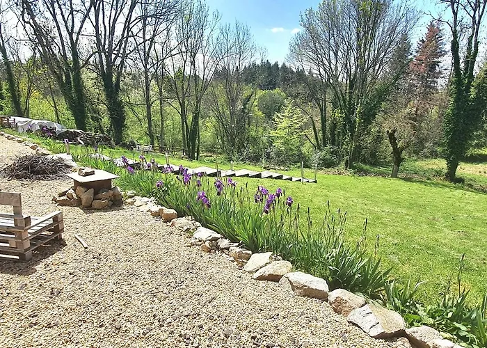 Bed & Breakfast A L'oree Des Volcans 3*